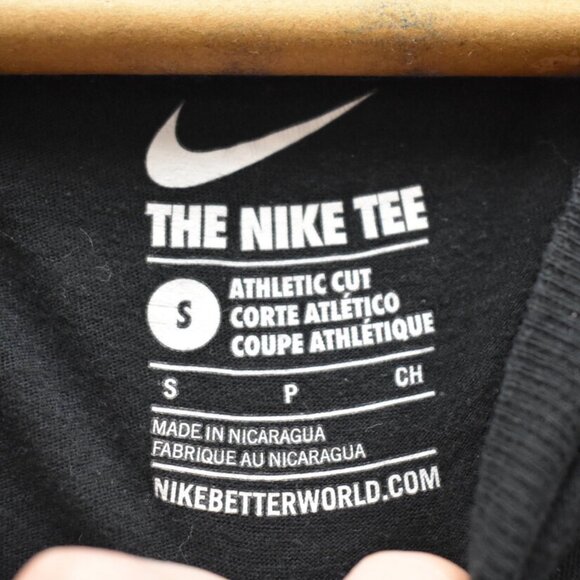 Nike Shirt S Womens Athletic Cut Block Out the Noise Crew Neck Short Sleeve - Picture 6 of 8